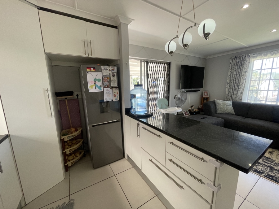 2 Bedroom Property for Sale in Nahoon Valley Park Eastern Cape